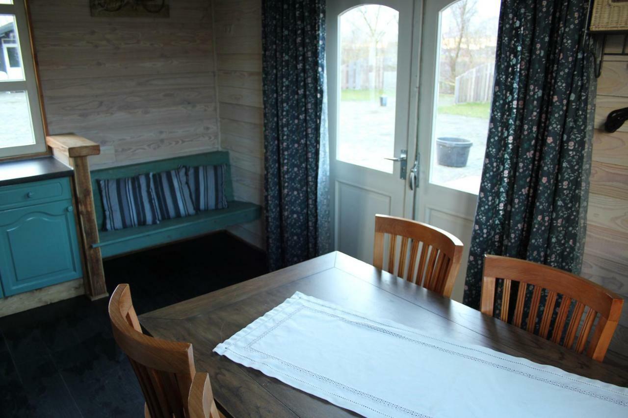 Chalet - Camping 'T Dekske Wintelre Екстериор снимка